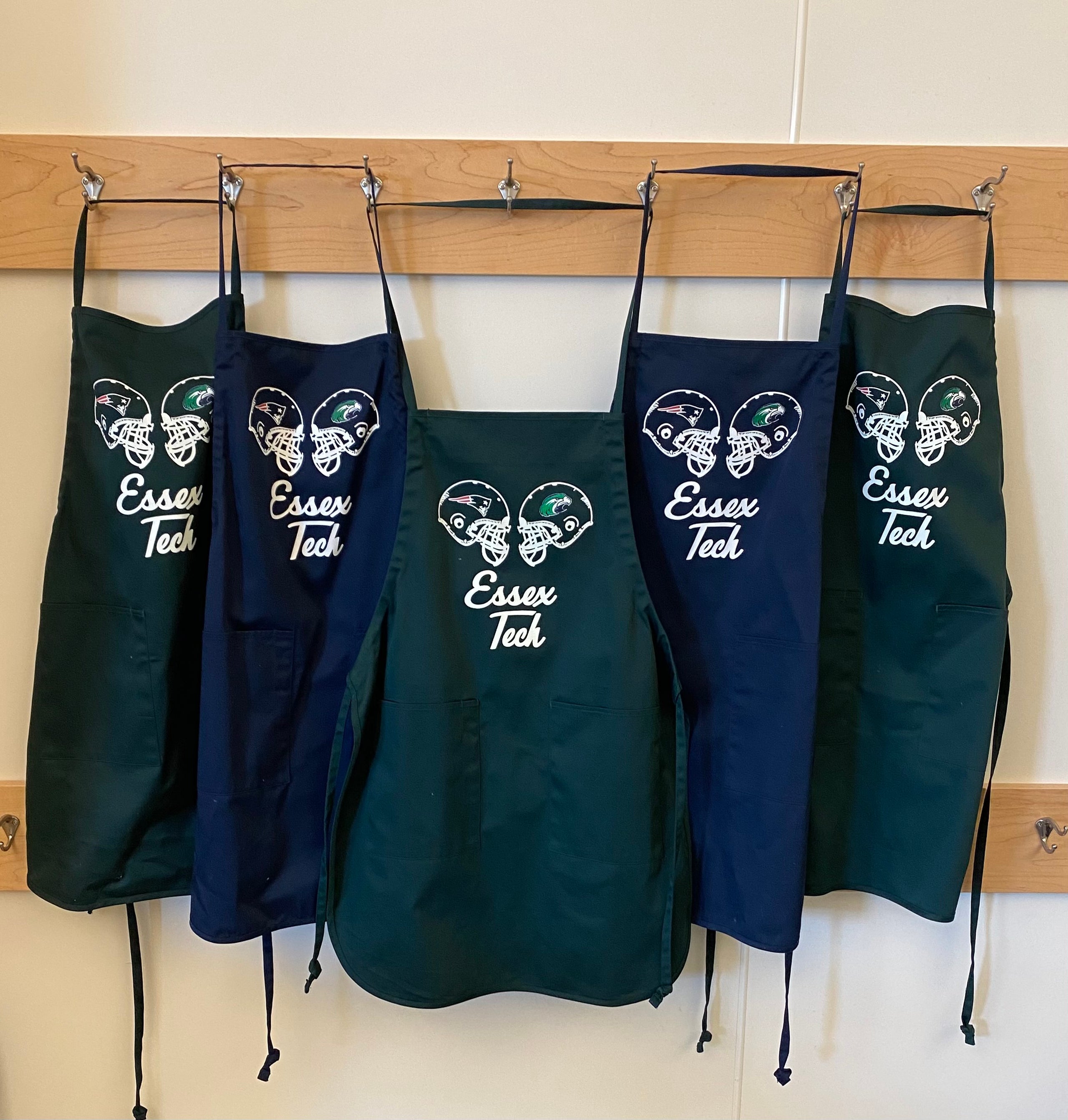 Discount aprons deals